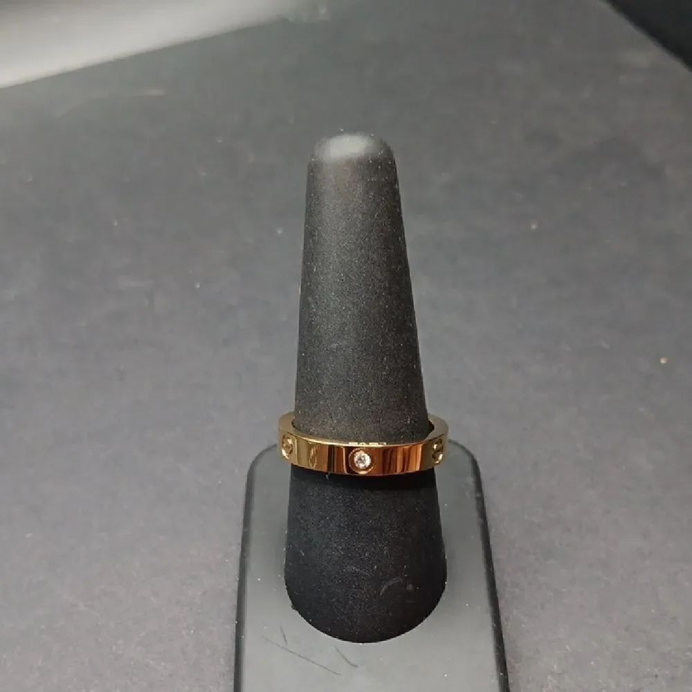 New Gold Tone Love Ring‎ With Rhinestones Size 9